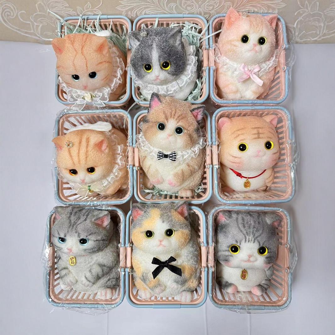 Food grade silicone hand painted diy rich cat pinch fun