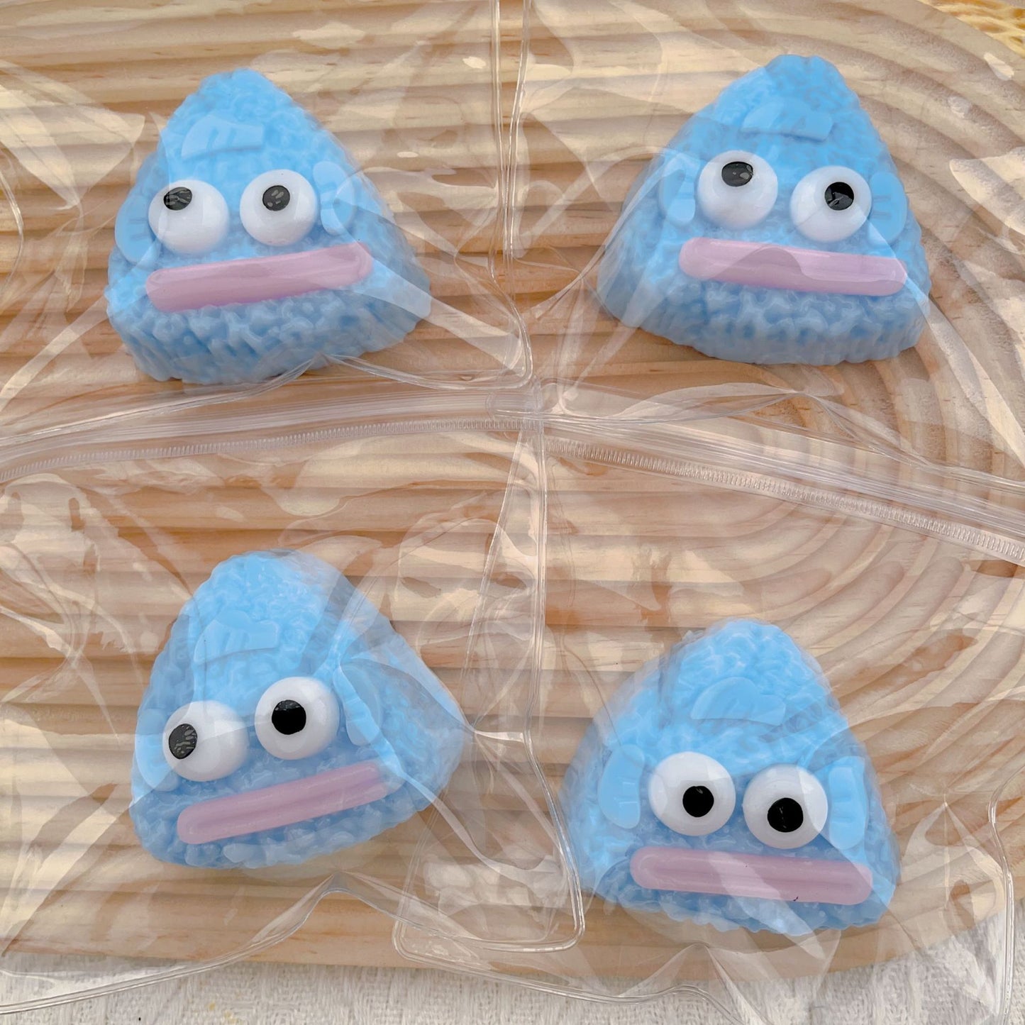 3PCS-Ugly Fish Triangle Square Cake Pinch Fun Imitation Silicone Mud Feeling Decompression Artifact Live Broadcast Popular Toy