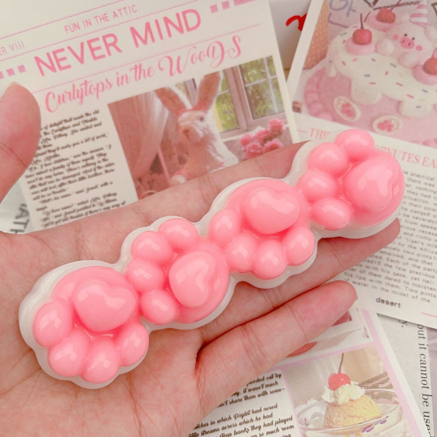 Four-piece cat claw squeezing and decompression toy imitating silicone mud feeling high value decompression artifact