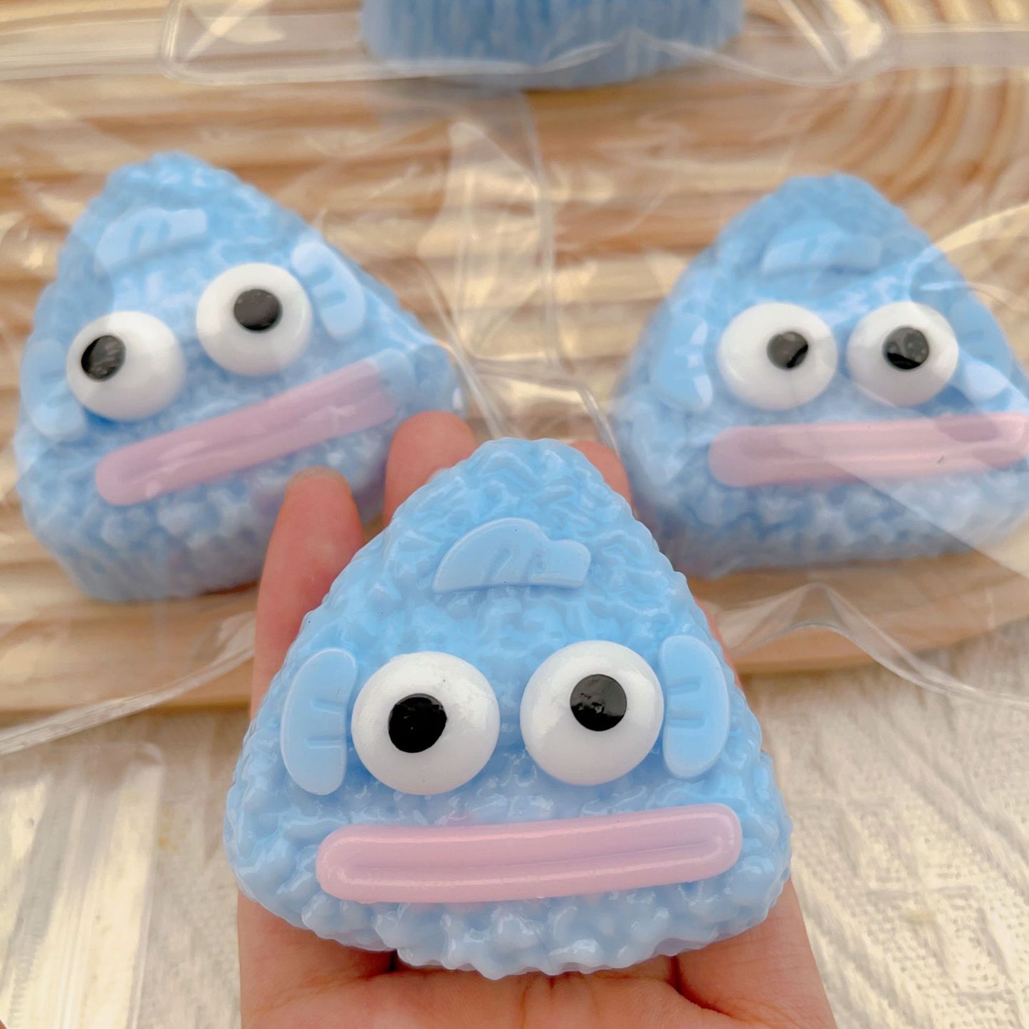 3PCS-Ugly Fish Triangle Square Cake Pinch Fun Imitation Silicone Mud Feeling Decompression Artifact Live Broadcast Popular Toy